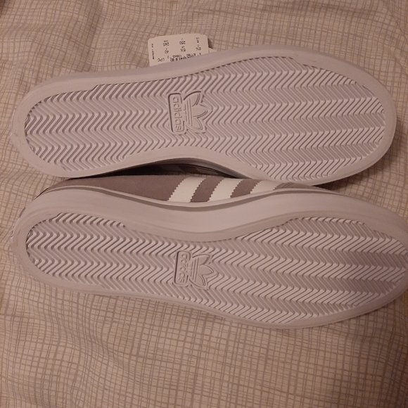 Womens Adrias lo BRAND NEW sz. 8 - Picture 2 of 3
